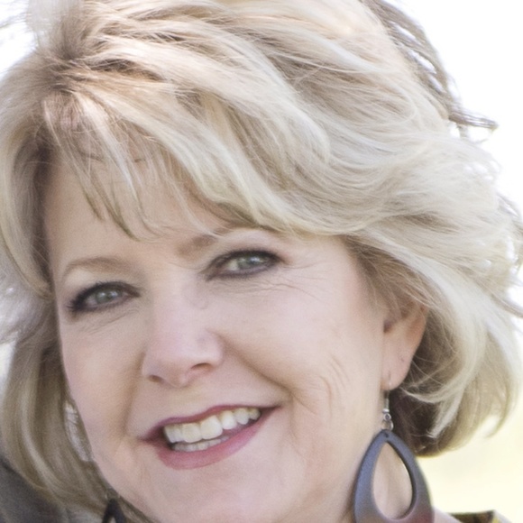 Meet your Posher, Joyce - Picture 1 of 1